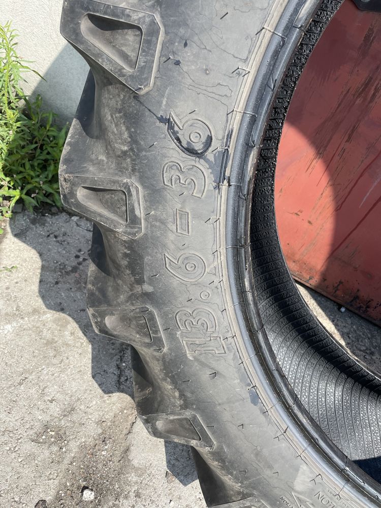 Opony 13.6 R36 BKT TR-135 jak nowe z felgami koła