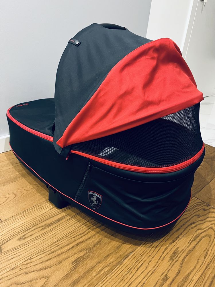 Gondola CYBEX Priam 2.0 Ferrari Black