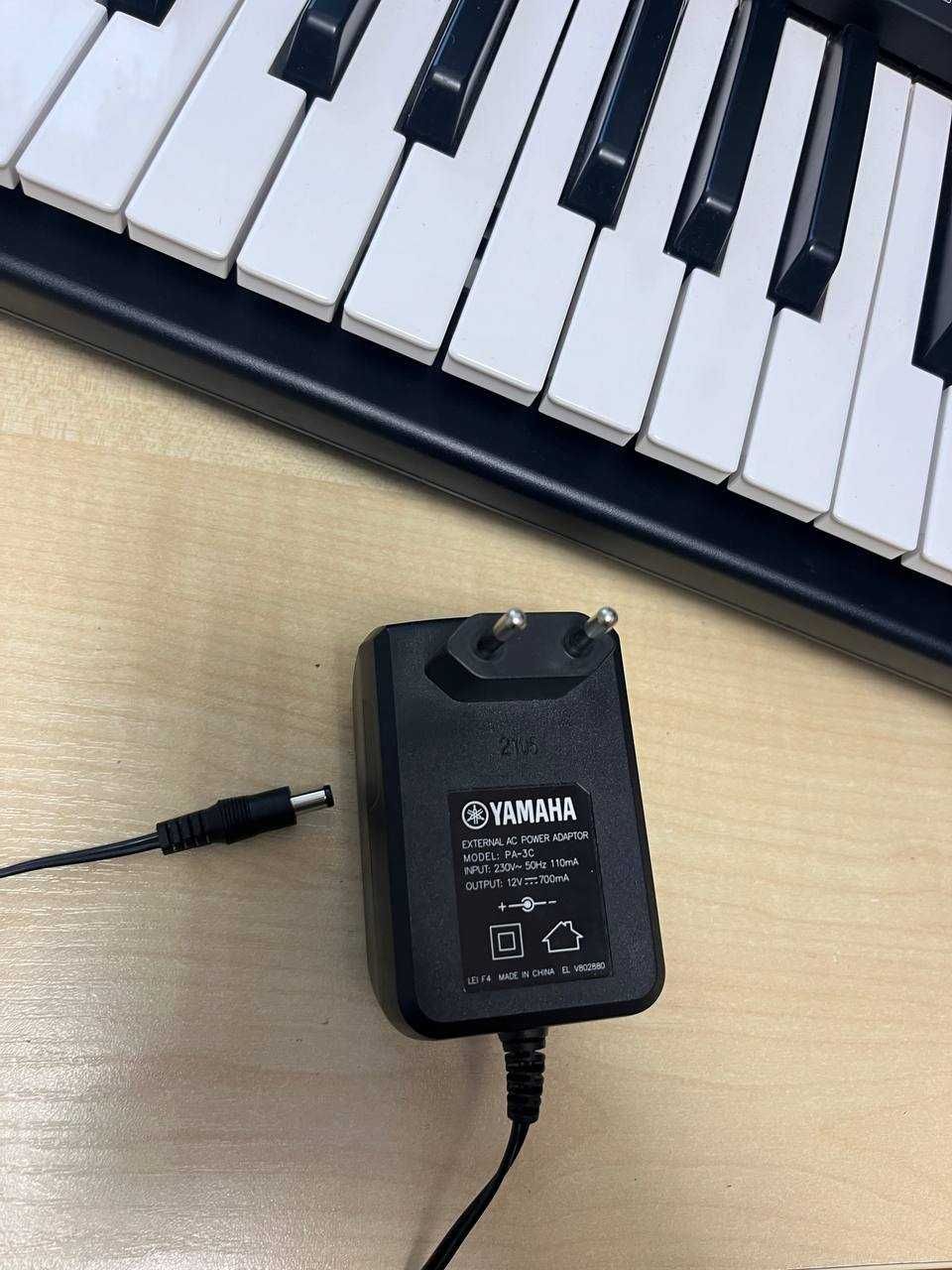 Синтезатор Yamaha PSR-E373