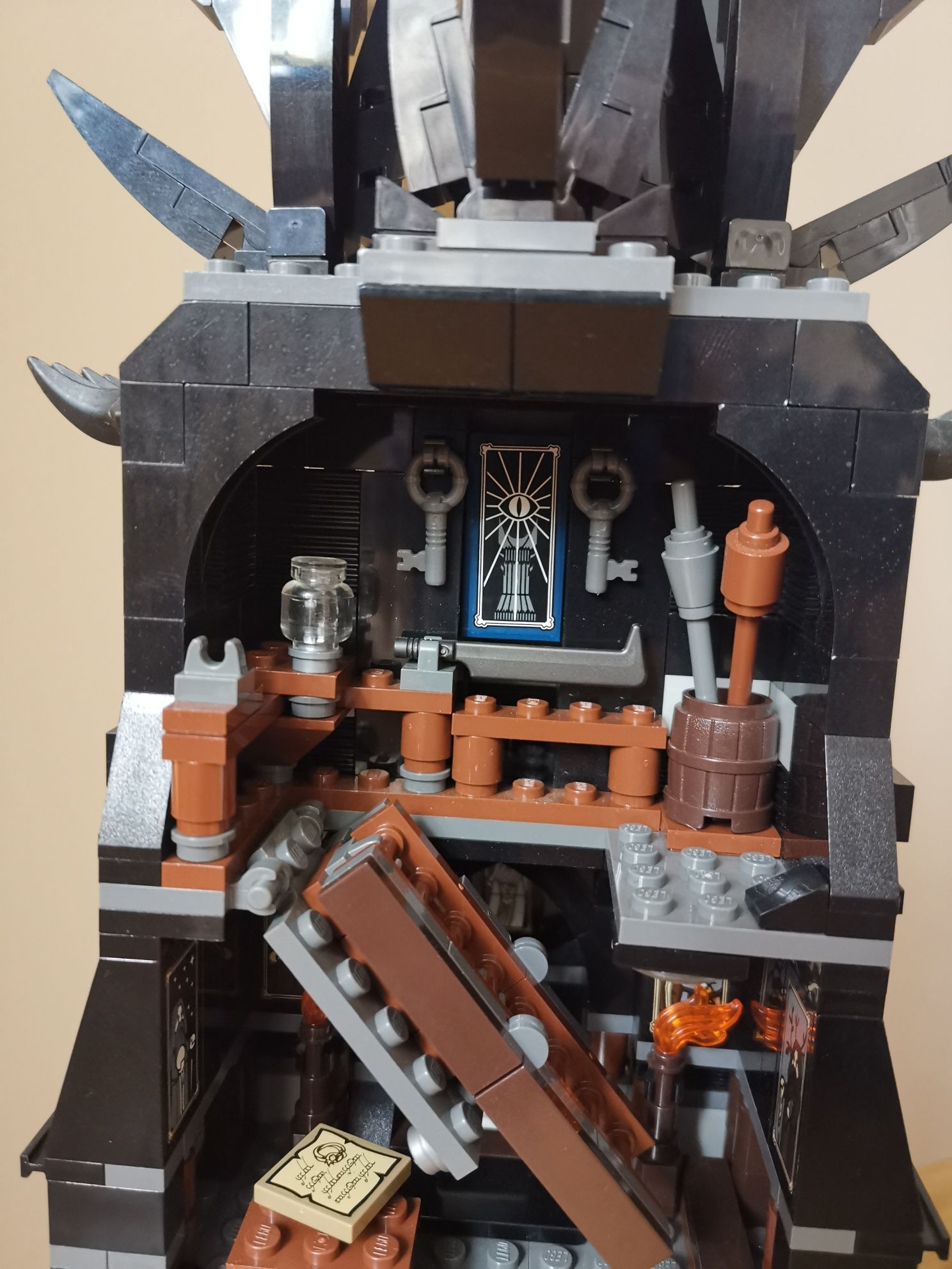 Lego 10237 Wieża Orthanc Lord of the Rings Hobbit