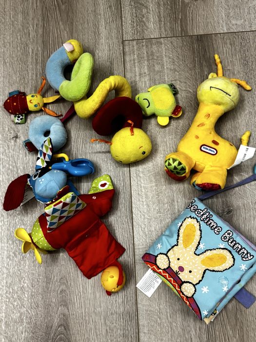 Іграшки на коляску, мʼякі іграшки