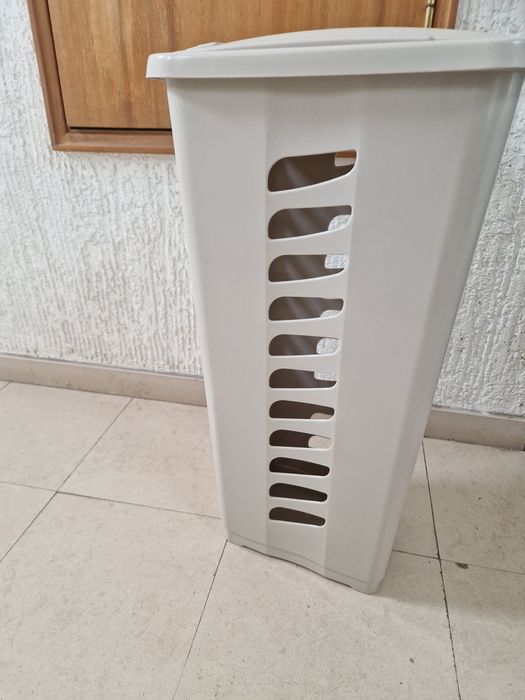 Cesto roupa suja bege