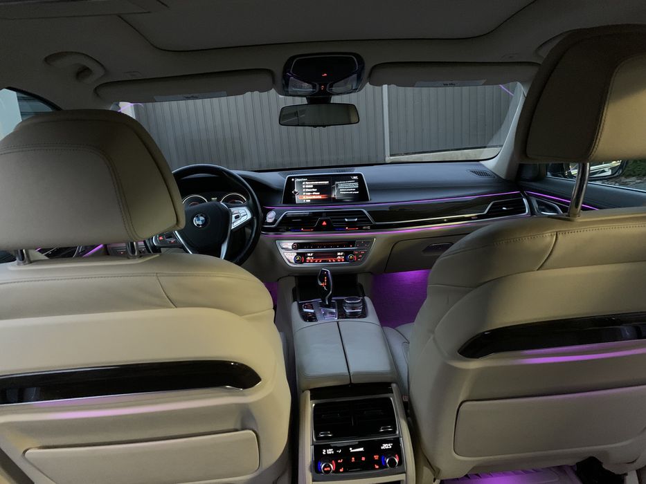 Автомобіль Bmw 750l xd G12