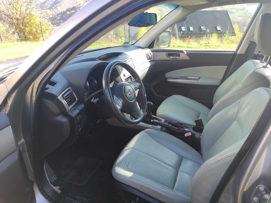 Subaru Forester 2008 2.0 reduktor klima ksenony LPG