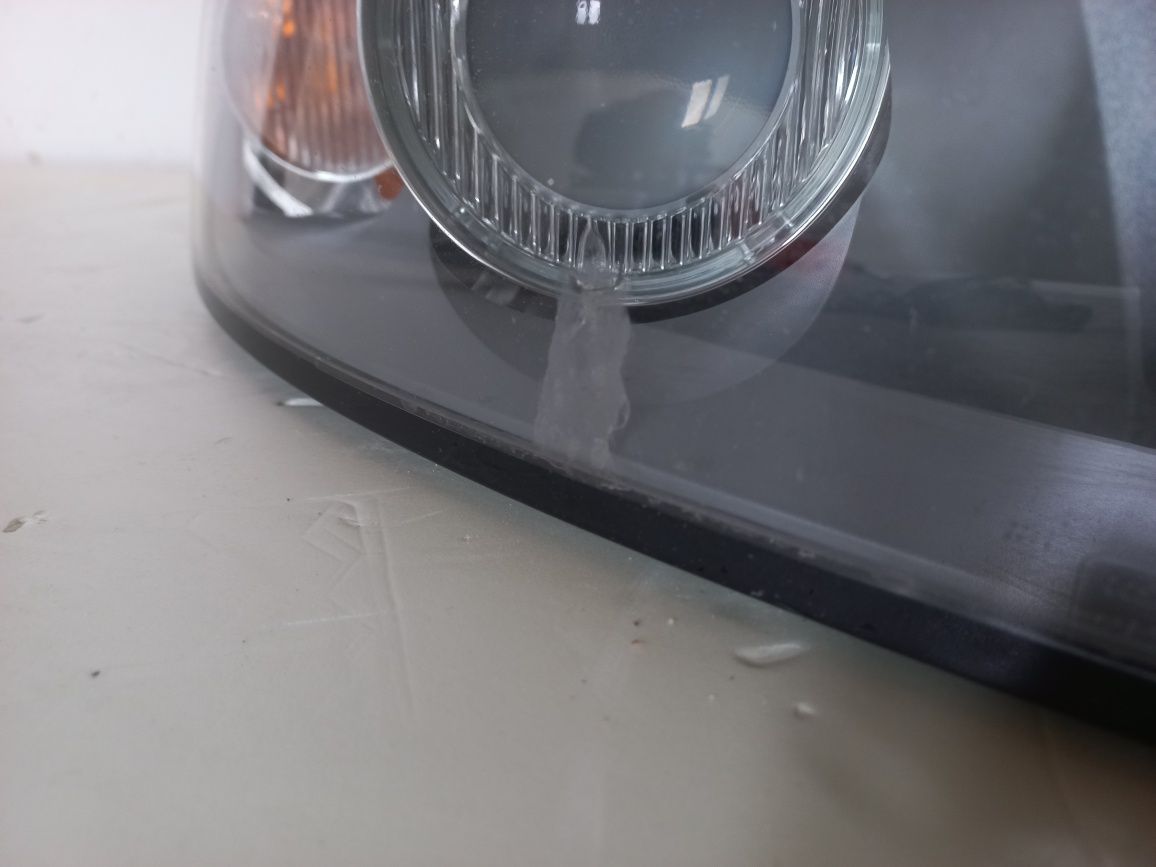 Volvo v50 s40 reflektor przednią prawa lampa europa