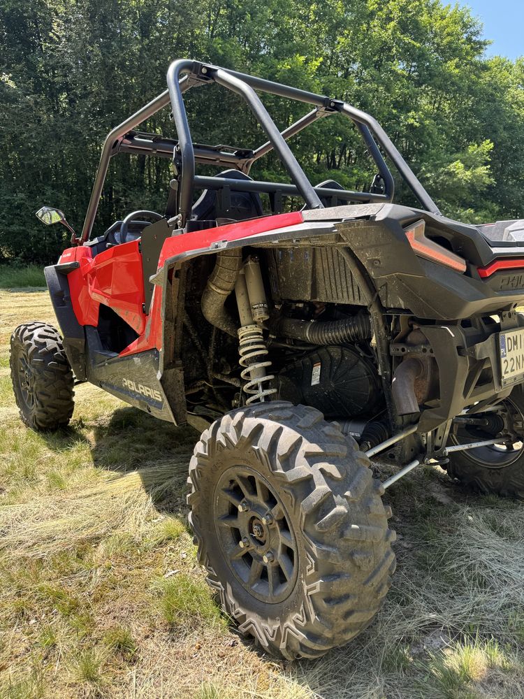 Polaris RZR 1000 XP Turbo  Can am  Maverick