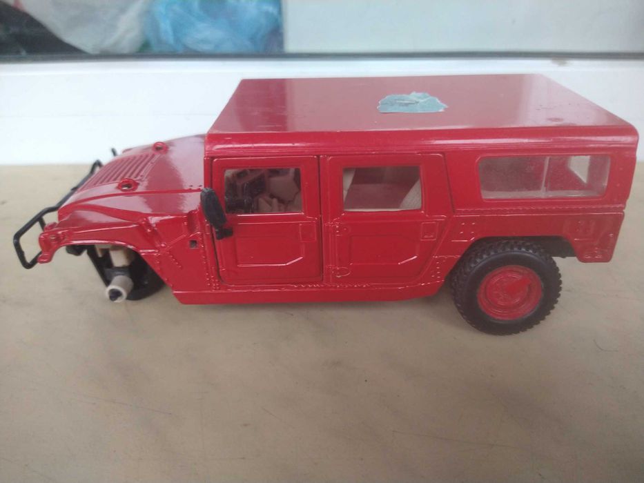 Машина Hummer машинка Хаммер на запчасти