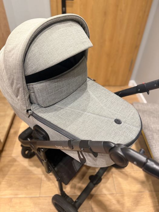 Wózeczek dziecięcy Roan Bass next