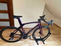 Trek Madone SLR 7 eTap Project One (56)jak nowy w kolorze Purple Phaze