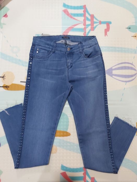 Vendo calças tamanho 16 anos da Felos