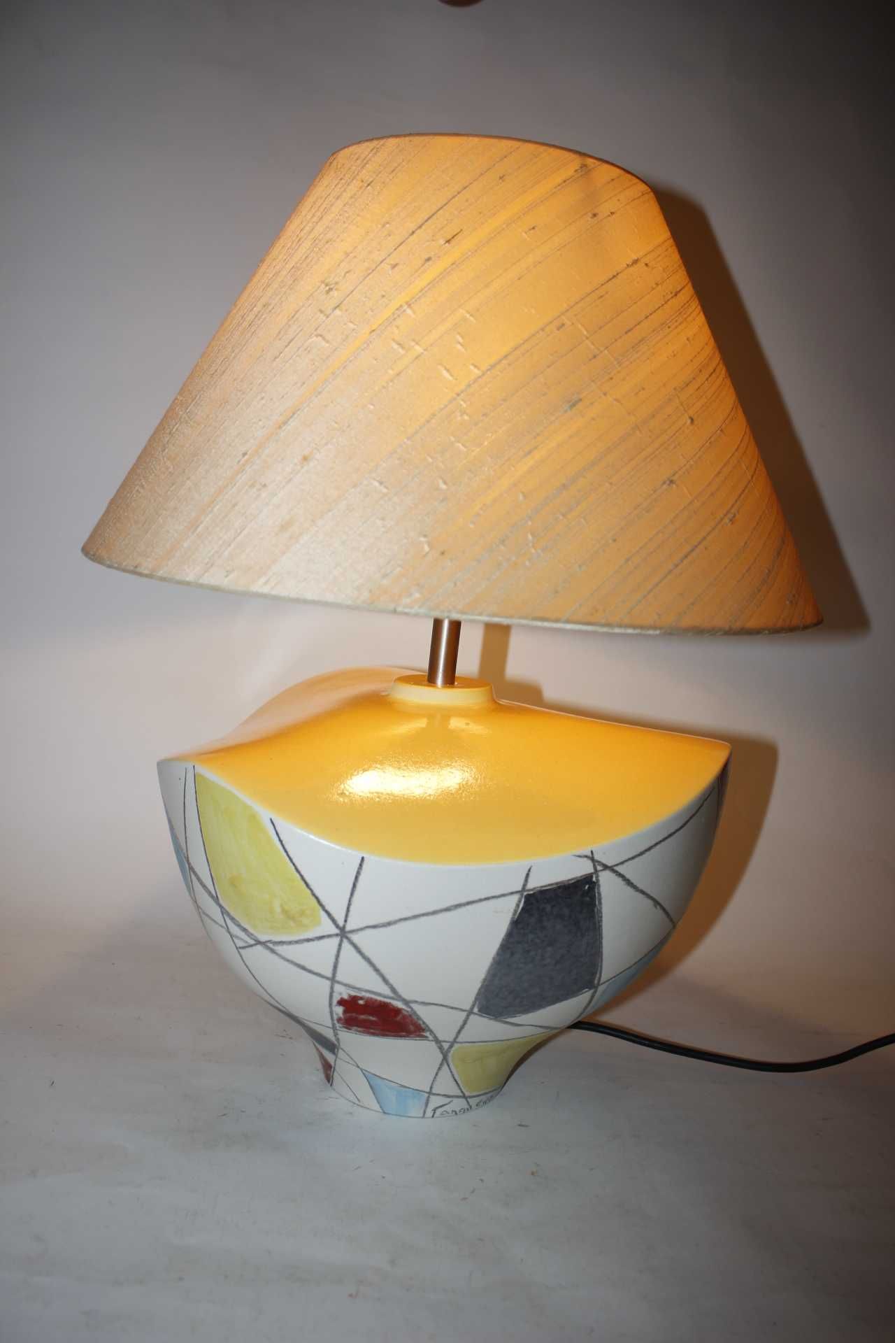Candeeiro de mesa - Faiança Tanqueiro assinado - Modernista - Design