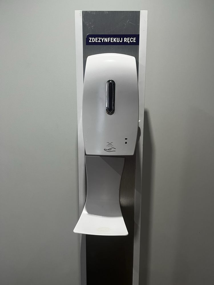 Automatyczny bezdotykowy dozownik płynu do dezynfekcji