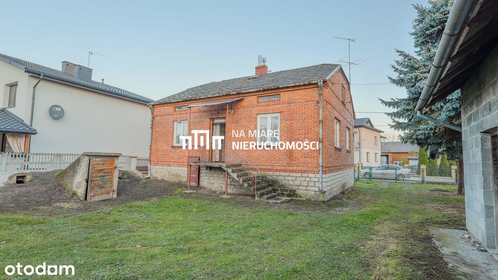 Dom z dwoma budynkami gospodarczymi | 70 ar