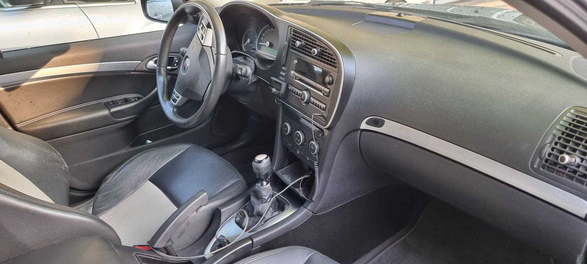 Saab 9-3 Vector imaculadamente nova