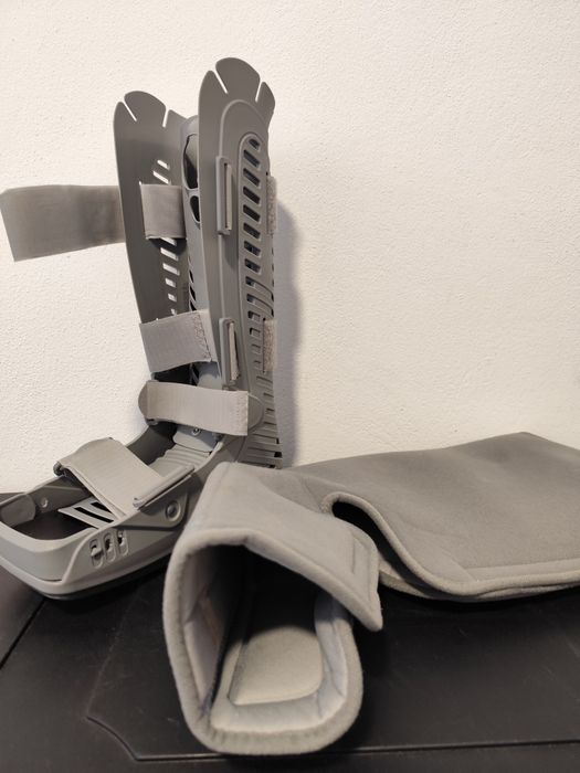 Bota Walker tamanho 35-41