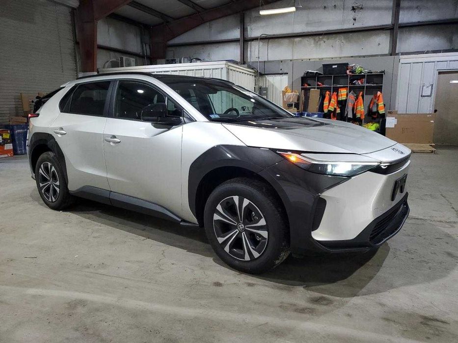 Бампер TOYOTA  BZ4X XLE розборка ТОЙОТА БЗ