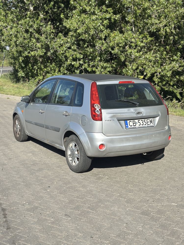 Ford fiesta 2006r 1.3 LPG do 2032