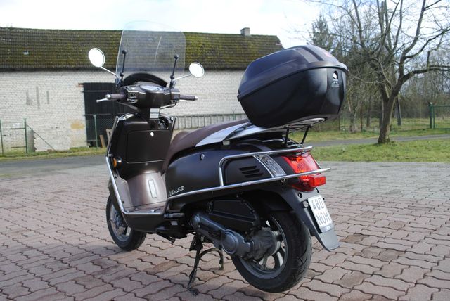 Kymco Like 2T / poj. 50ccm / tylko  ~3600km / śliczny - w stylu retro!