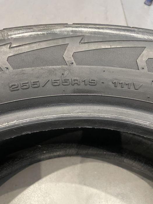255/55 R19 Goodyear Ultra Grip Performance