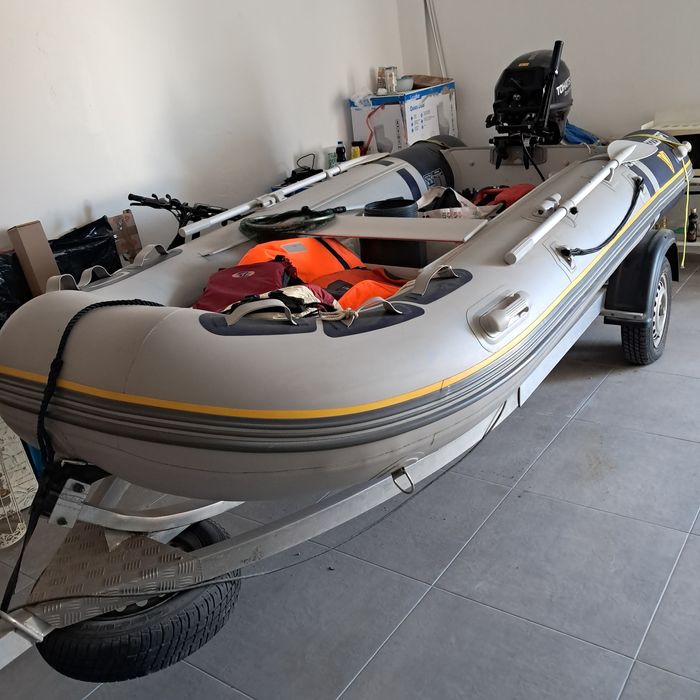 Barco pneumático versus 300