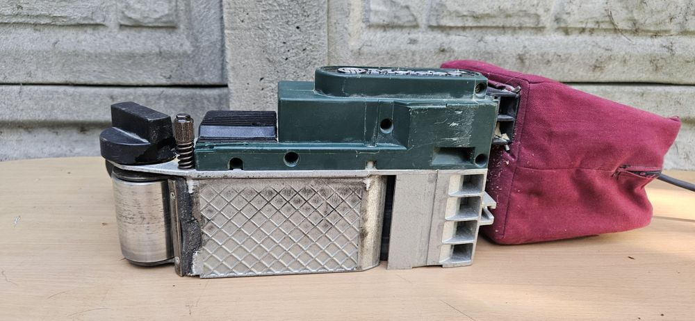 Szlifierka taśmowa Metabo Ba 0775 czołg