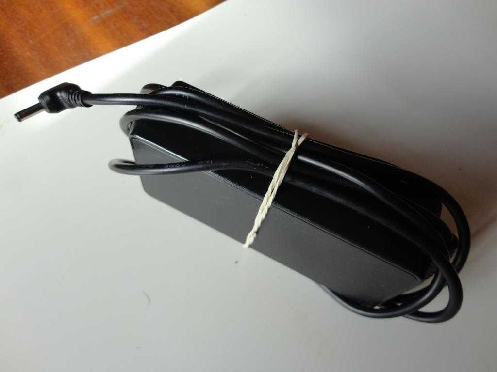 Carregador BSY 19 V
