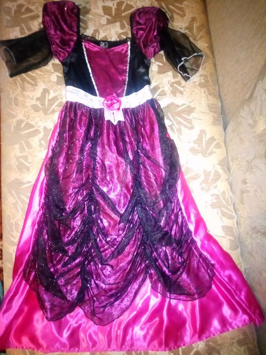 Платье нарядное карнавальное принцесы 128-140рост хелуин