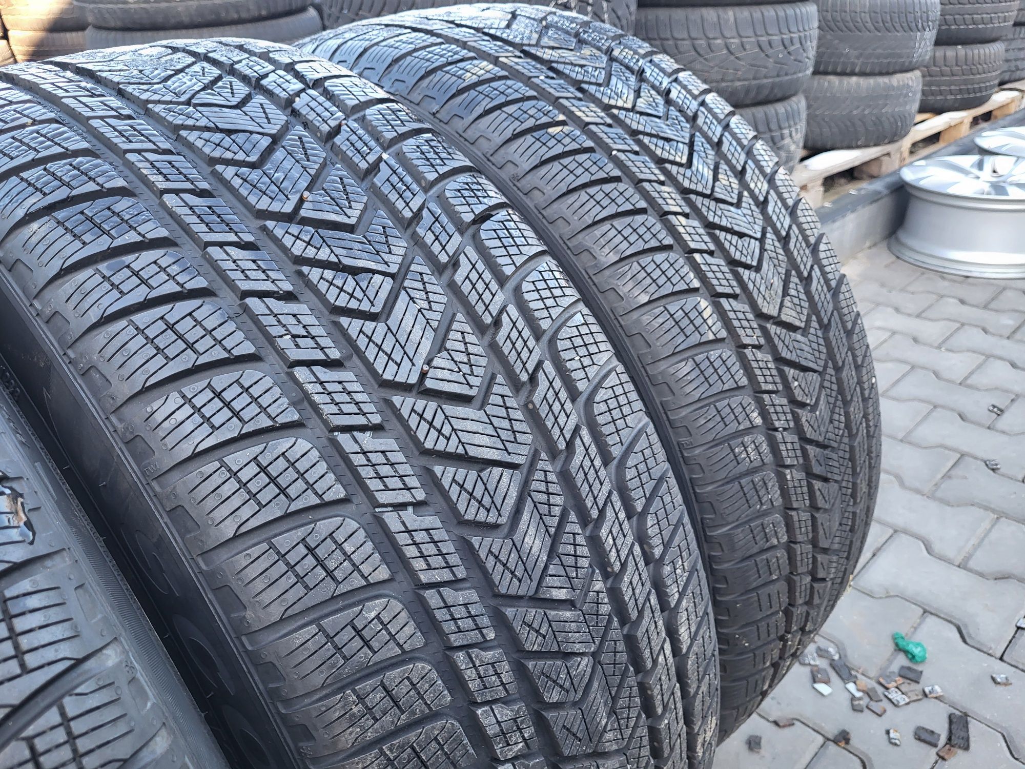 Opony zimowe 285/40R22 Pirelli Scorpion Winter 4x7mm JAK NOWE !
