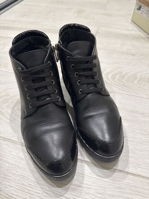 Чоботи шкіряні жіночі