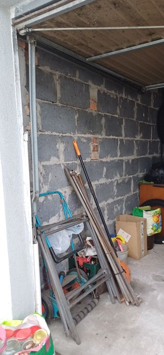 Sprzedam  garaż  18 m2