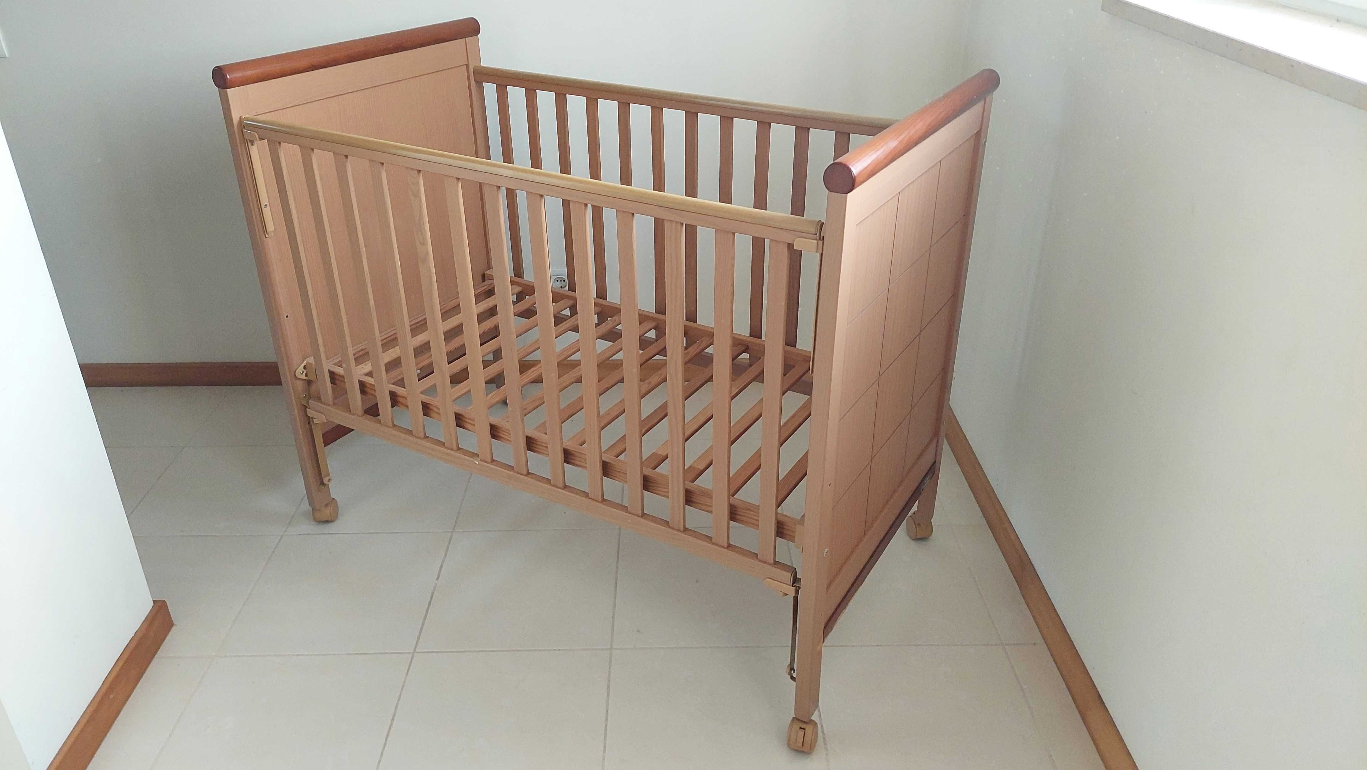 Berço/Cama de bebé marca TRAMA da Bébécar