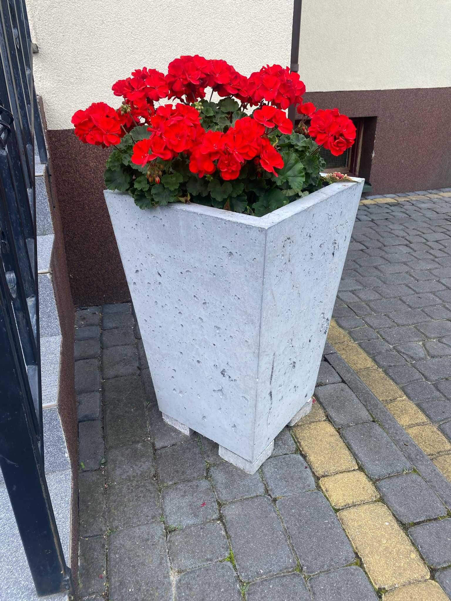 Donice betonowe, mrozoodporne z betonu architektonicznego