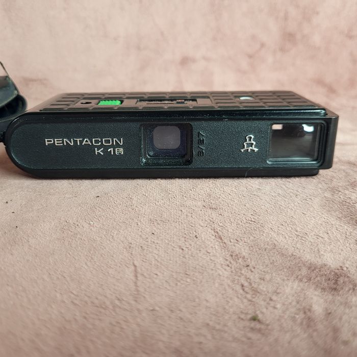 Aparat PENTACON K16 z pokrowcem ¹³¹