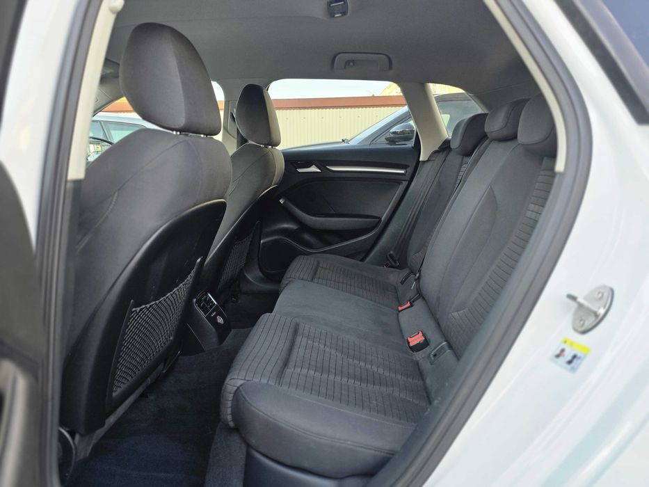 AUDI A3 SPORTBACK S LINE PLUS 2.0TDI 150CV "LOOK RS3"