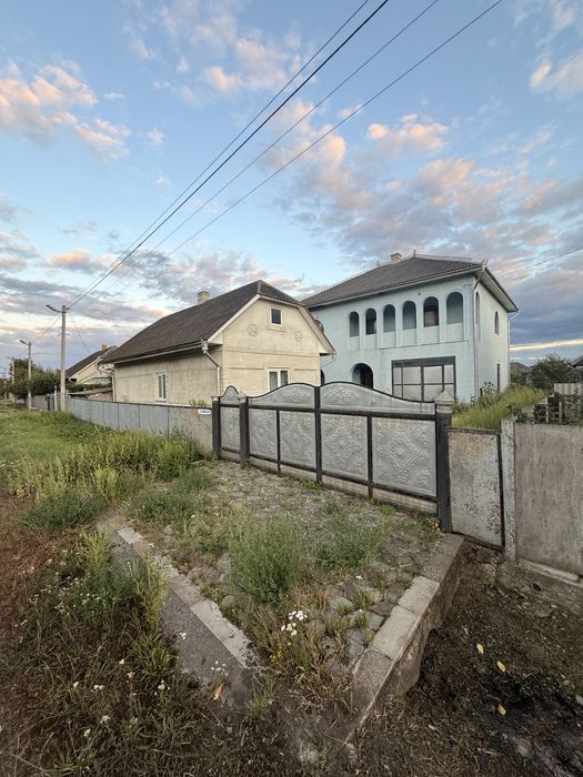 Продаж 5-ти кімнатного будинку, у м. Новоселиця!