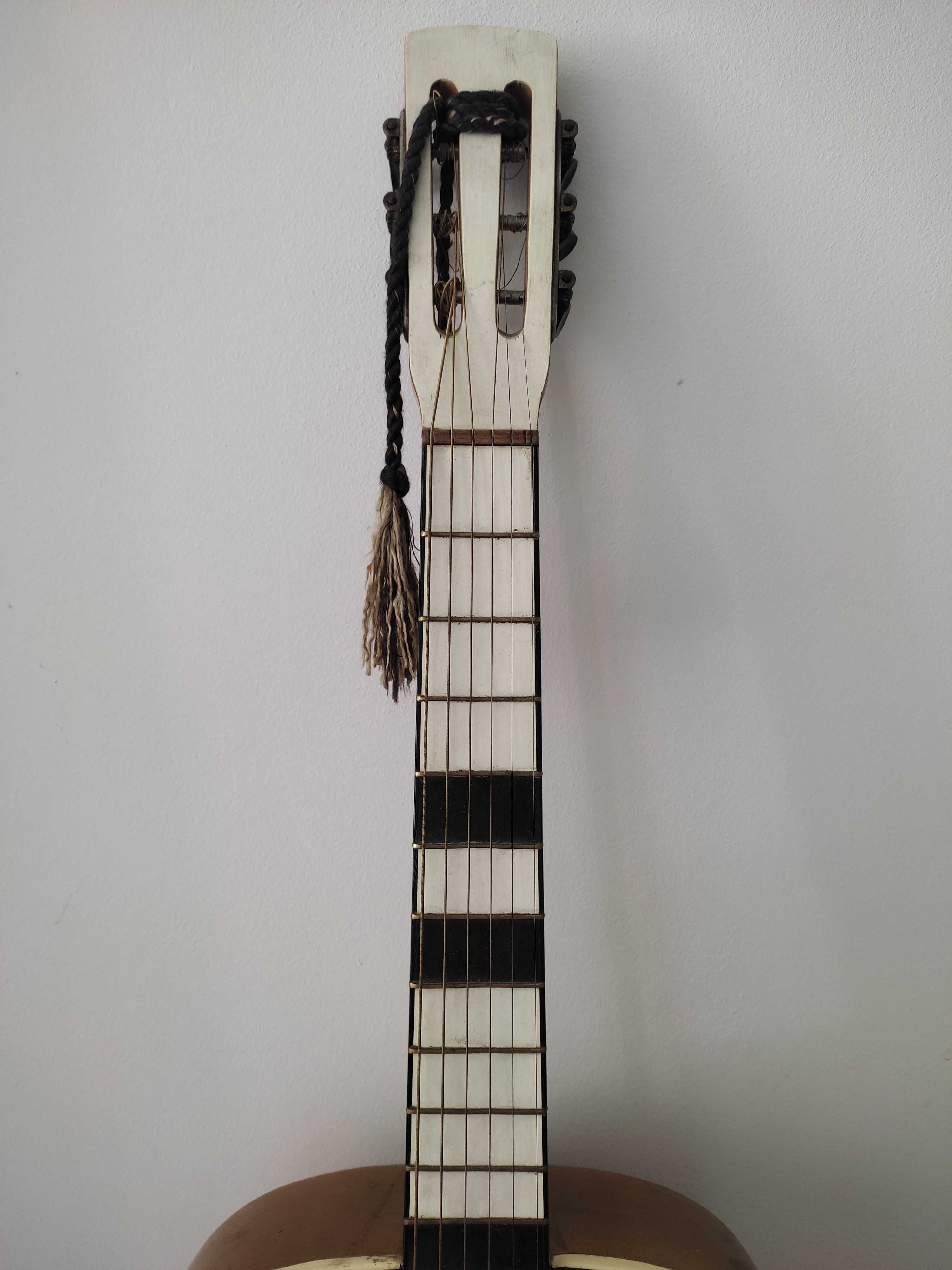 Gitara klasyczna – unikatowa, kolekcjonerska!
