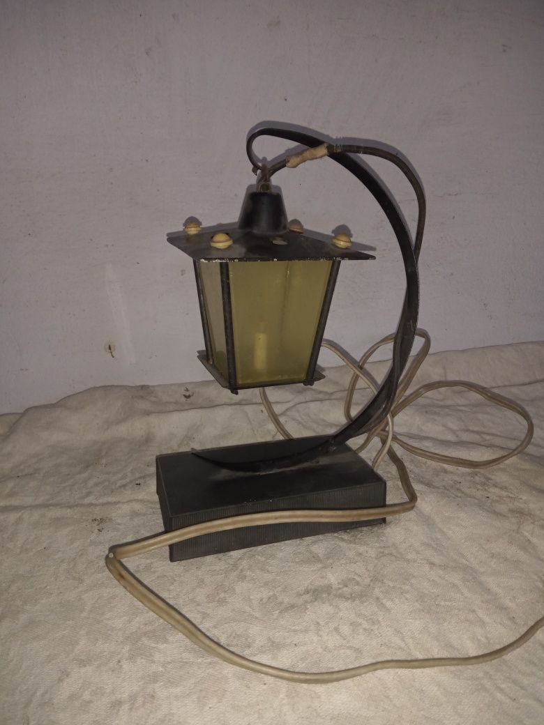 Lampka transformatorow z PRL-U