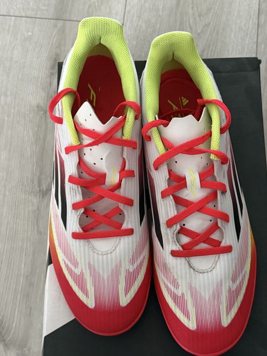 adidas F50 League TF – białe. 44 2/3