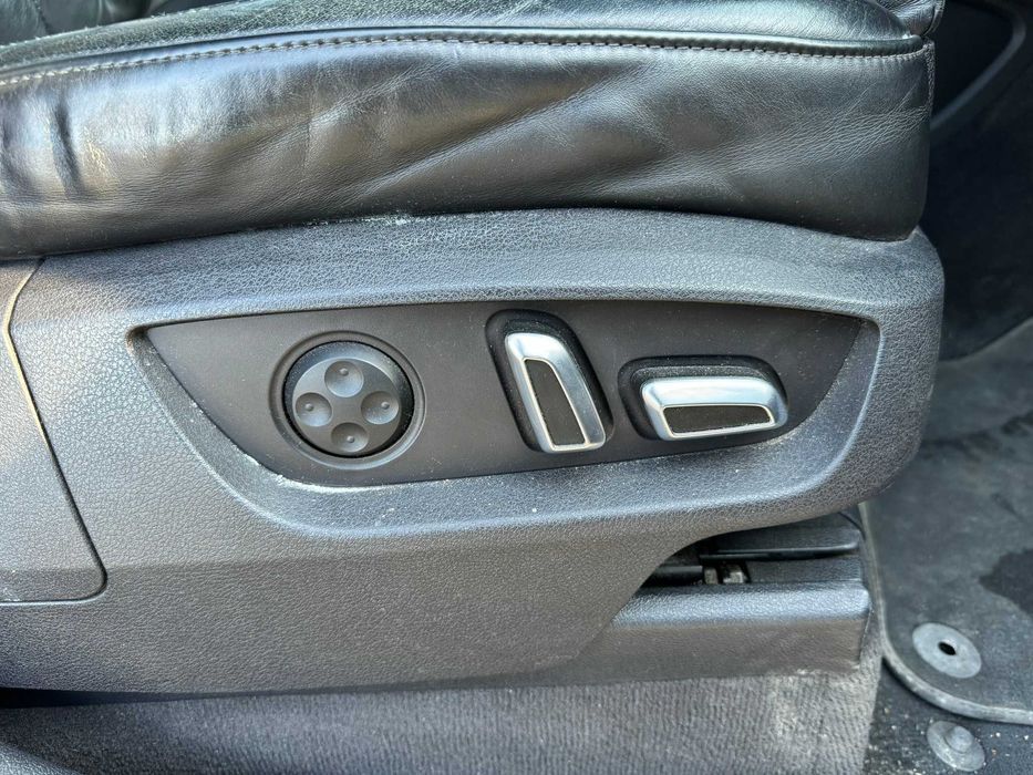 Салон сидіння сідушки комплект сидінь Audi q7 4L 2005-2015 sline шкіра