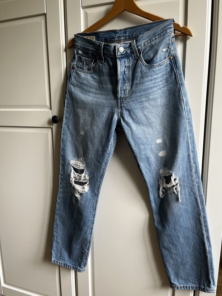 Spodnie/ Jeansy/ Dzinsy Levis 501 W25 L26