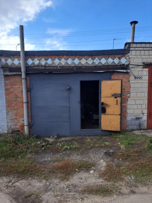 Продам  капітальний гараж