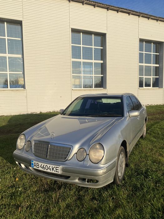Продам mersedes e-class w210