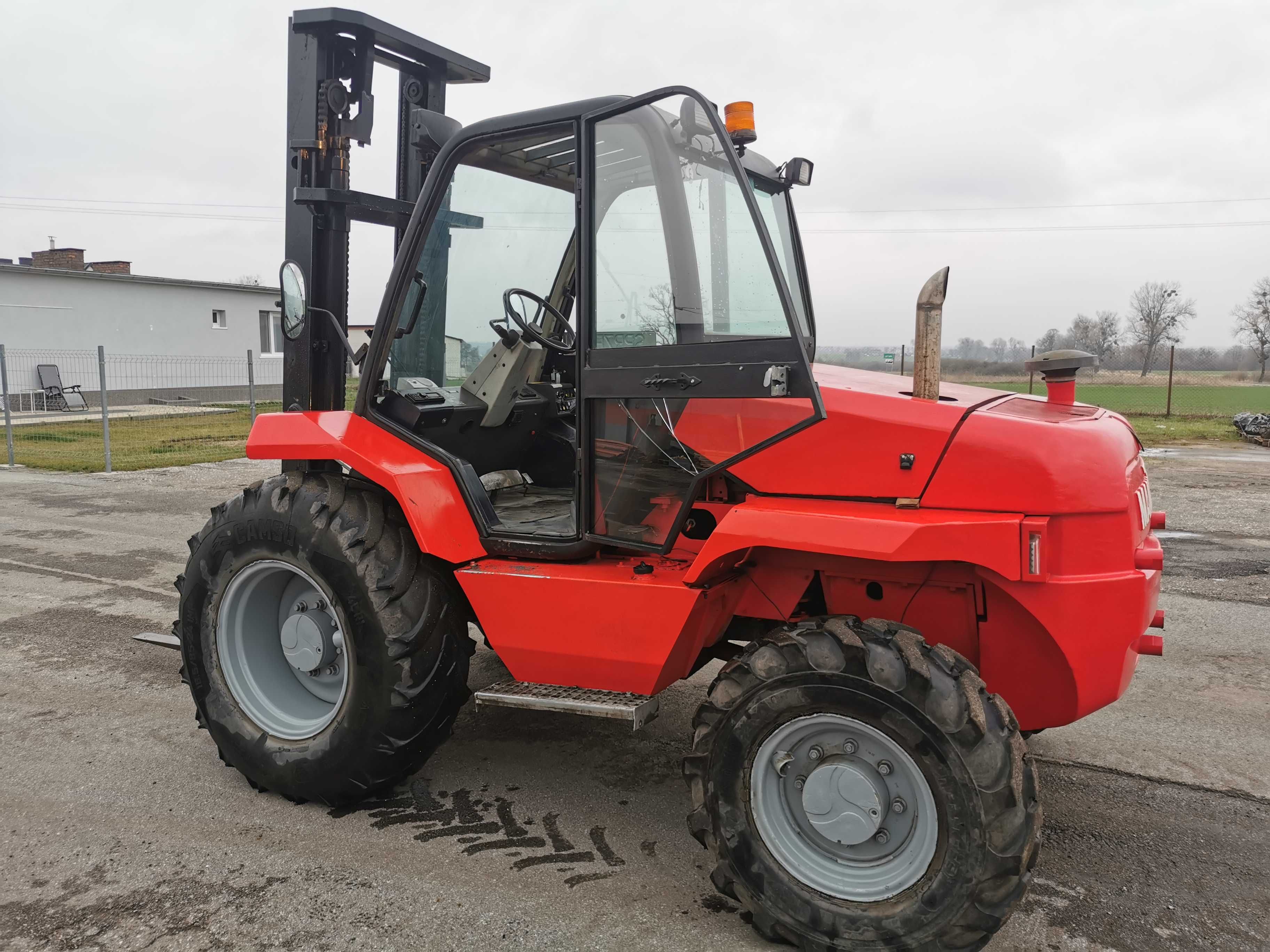 Wózek widłowy Terenowe Manitou M26-4 4x4 2004r