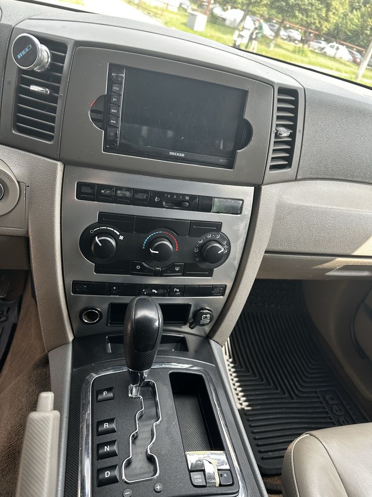 Продається Jeep Grand Cherokee 4.7 бензин 4x4
