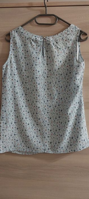 Bluzka bez rękawów