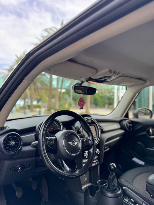 Mini cooper one D 2017 aceito retomas