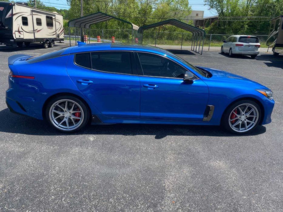Kia Stinger GT2      2020