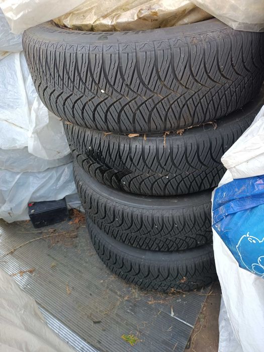 Komplet kół zimowych 15" opel , stan bardzo dobry