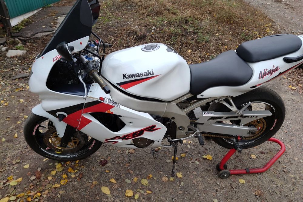 Kawasaki zx 9r 1998 год