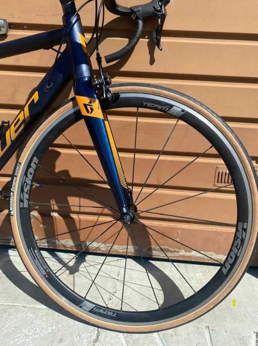 Coluer Radar Estrada - shimano 105